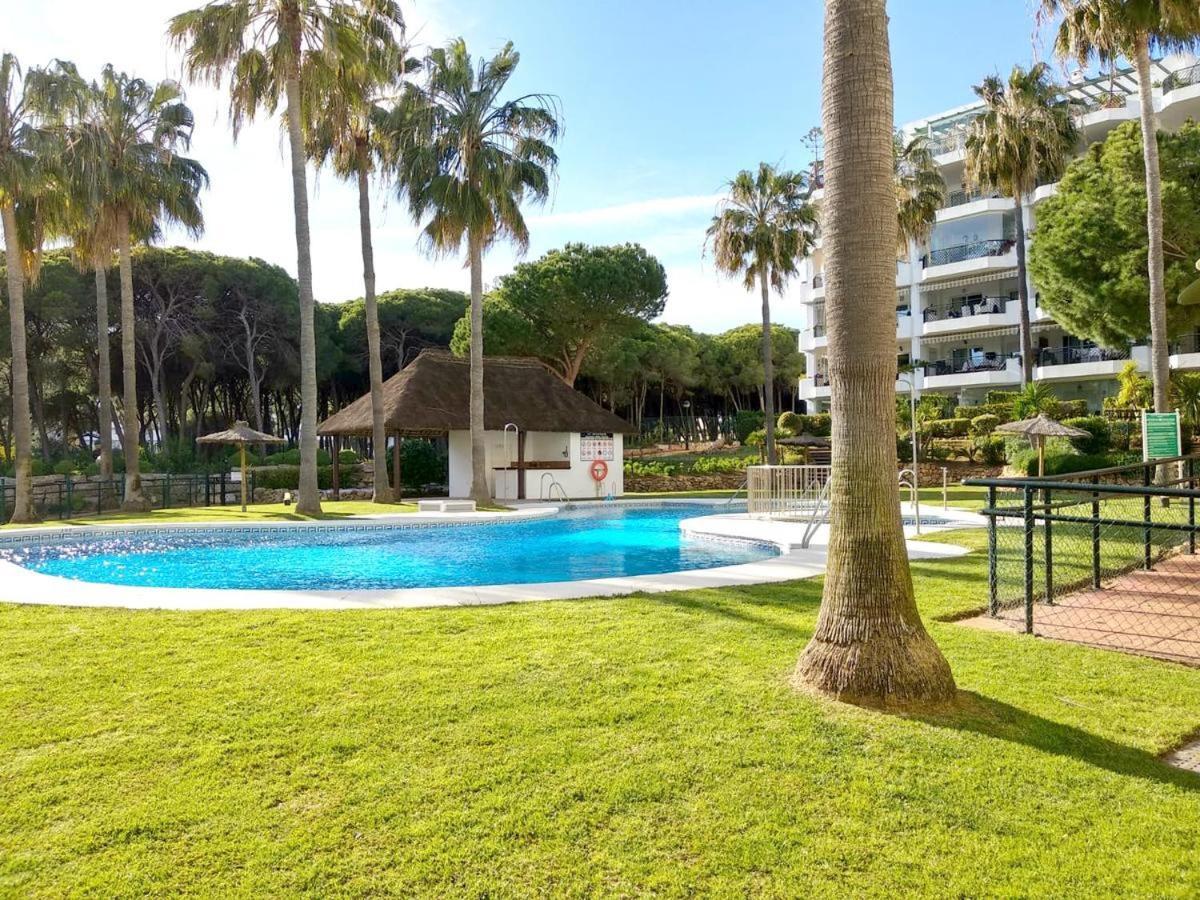 MI CAPRICHO, Beachfront, Grownfloor, Private Garden&Terrace Sitio de Calahonda Buitenkant foto