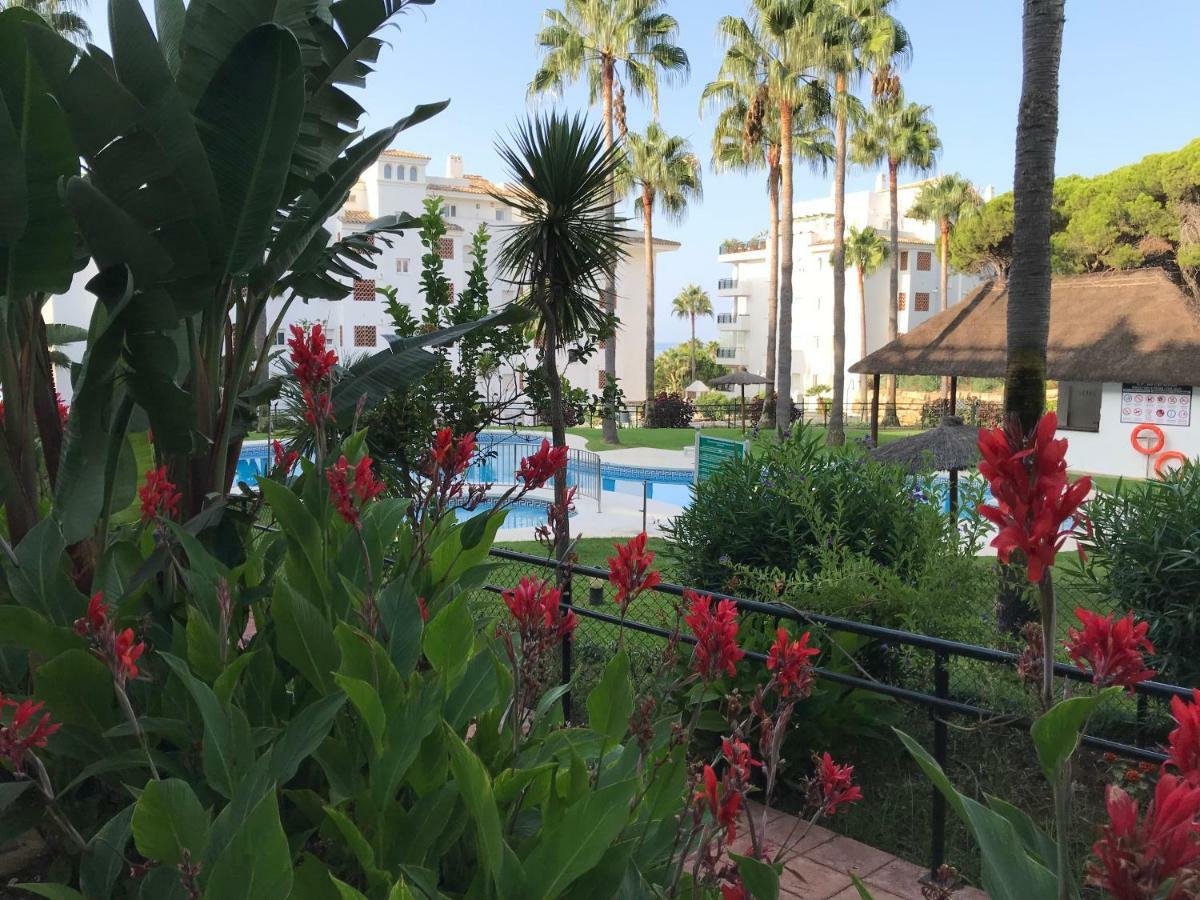 MI CAPRICHO, Beachfront, Grownfloor, Private Garden&Terrace Sitio de Calahonda Buitenkant foto