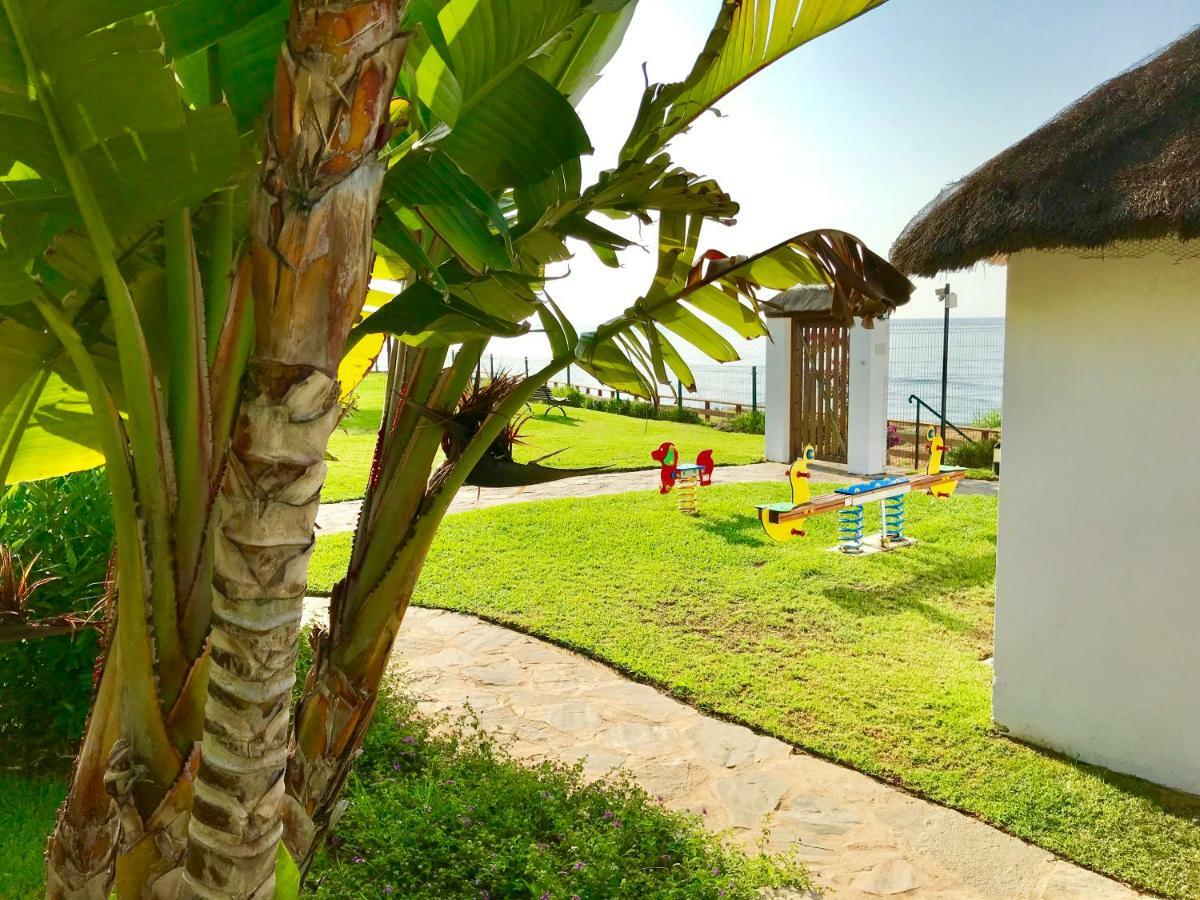 MI CAPRICHO, Beachfront, Grownfloor, Private Garden&Terrace Sitio de Calahonda Buitenkant foto