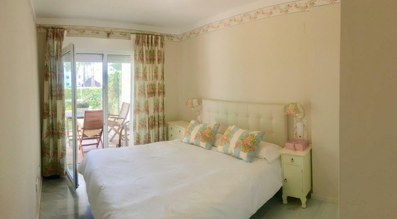 MI CAPRICHO, Beachfront, Grownfloor, Private Garden&Terrace Sitio de Calahonda Buitenkant foto